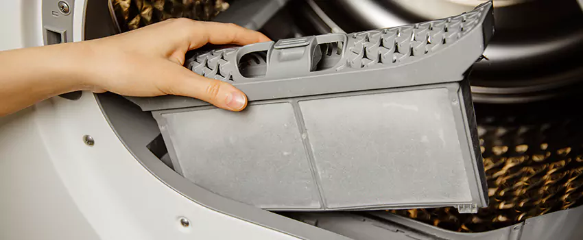 Signs Of A Clogged Dryer Lint Trap in Arlington, Virginia